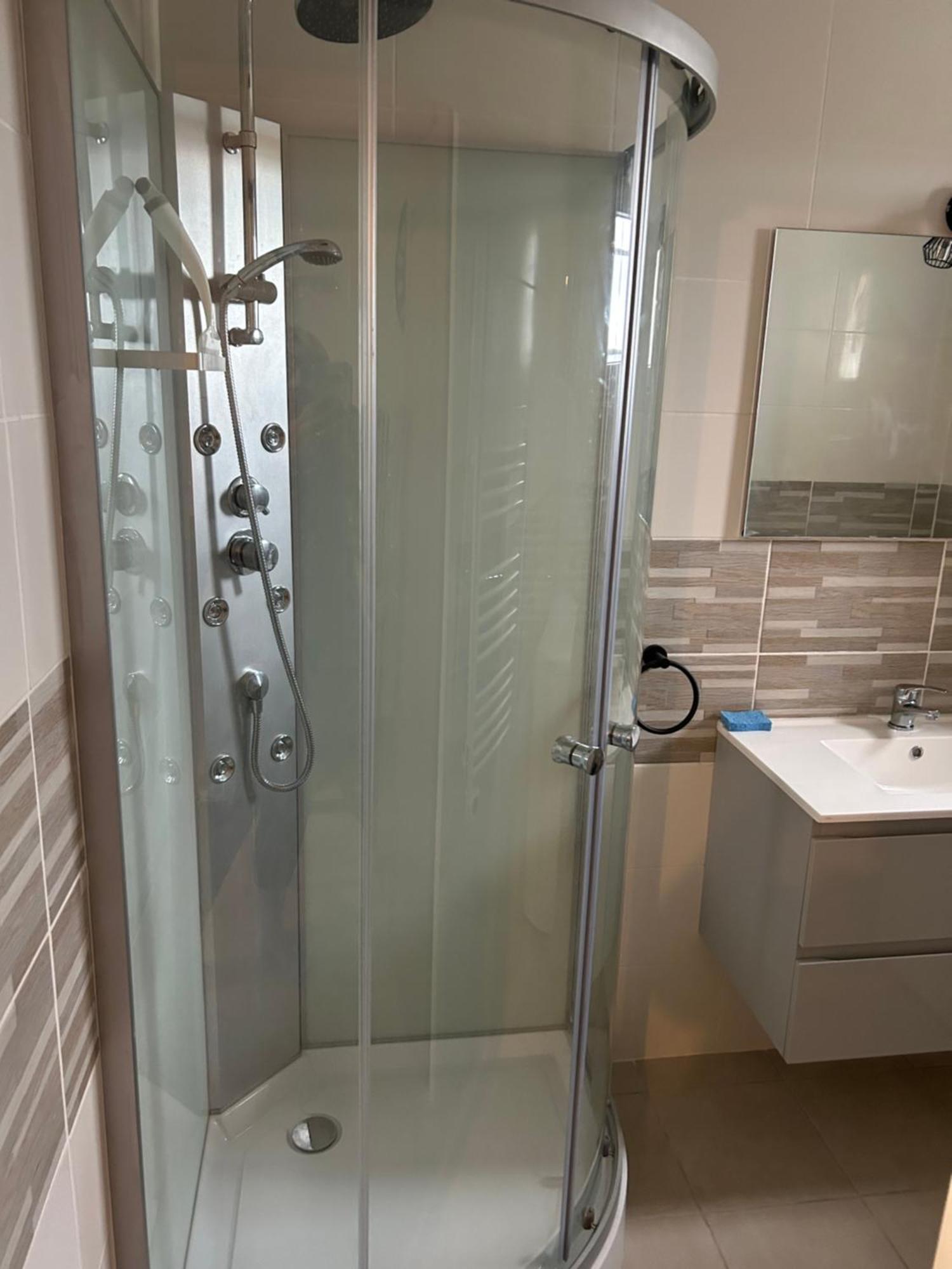 Bienvenu Chez Nous Villa Douzens Екстериор снимка